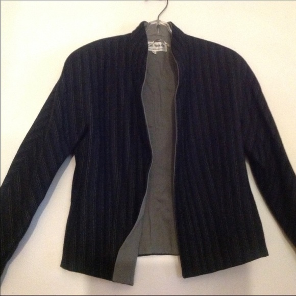 Giorgio Armani blazer - Picture 2 of 8